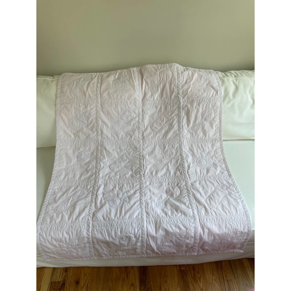 Beautiful handmade neutral baby blanket - Picture 5 of 5